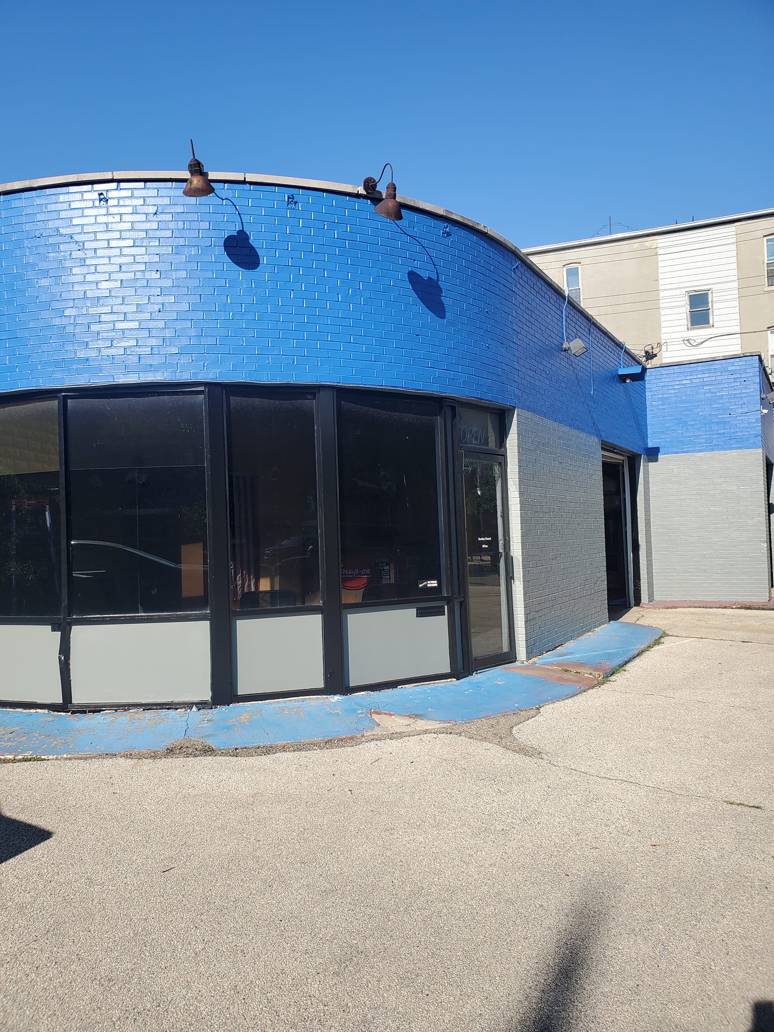 blue commerical building exterior