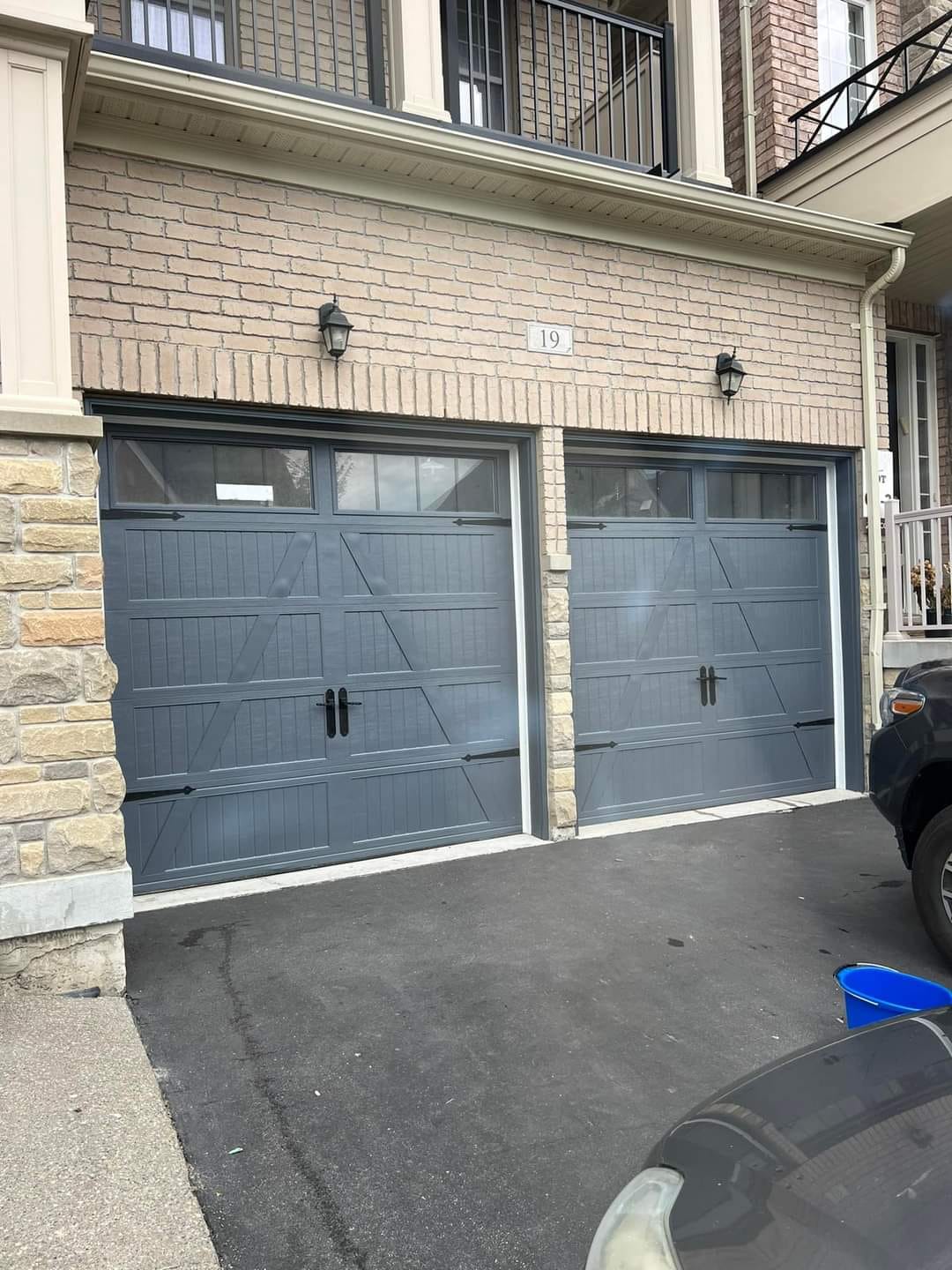 garage doors painted